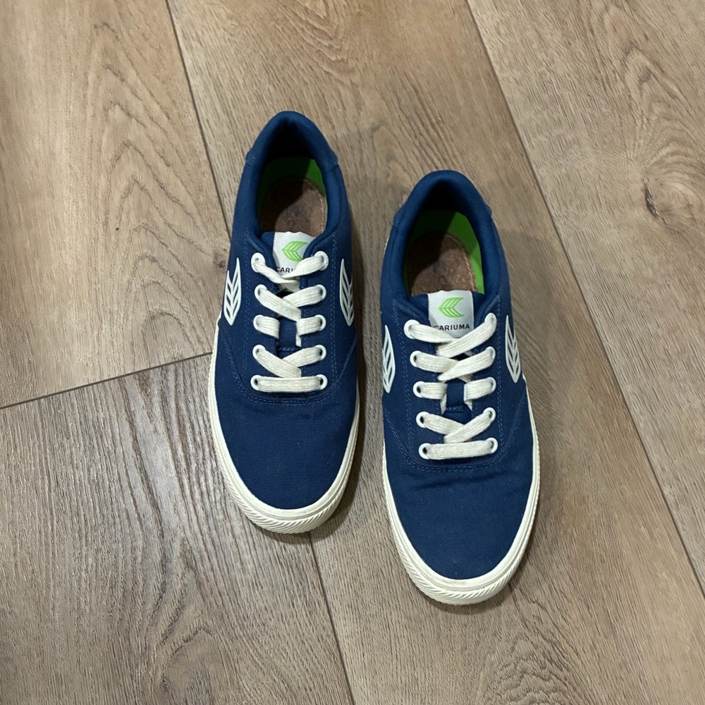 Cariuma Naioca low-top skate sneakers in blue canvas sz 8.5 - Picture 3 of 6